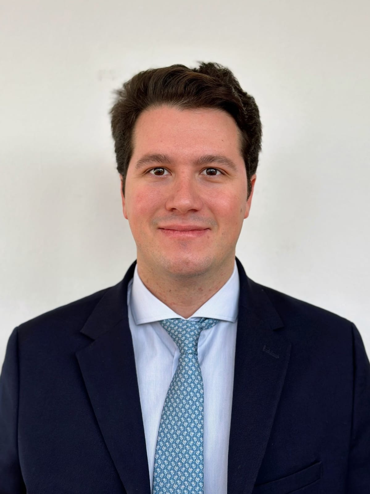 Tomás